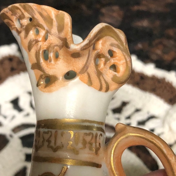 Vintage Porcelain Urn or Pitcher Made in Japan - Picture 8 of 8